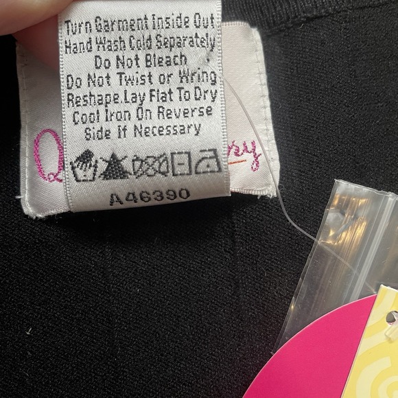 Quacker Factory Womens Beaded Silk Blend Sweater Size XS Black Dragonflies - Picture 5 of 11